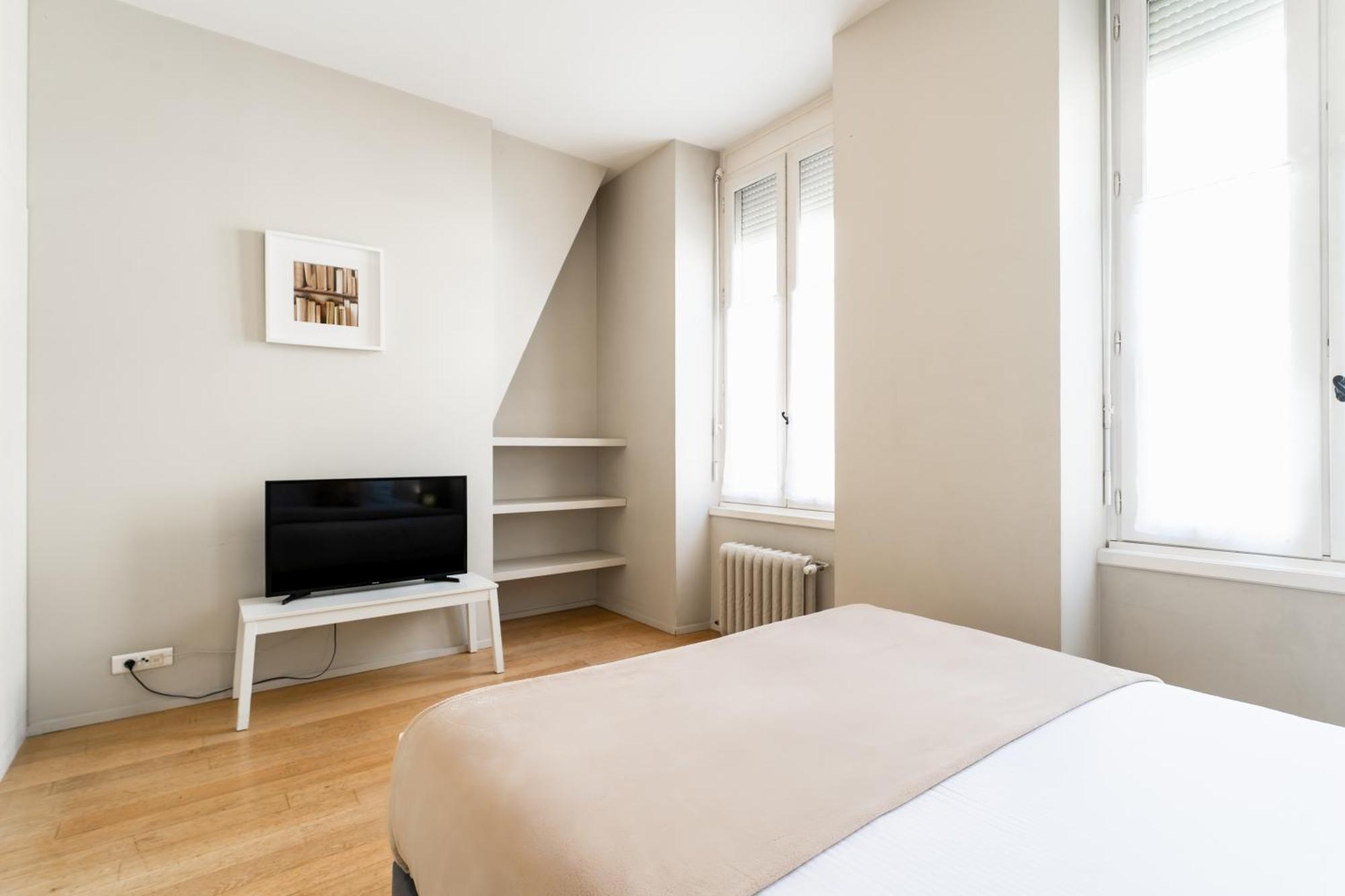 Appartement T3 De Prestige Proche Du Jardin Public De Bordeaux Exterior photo